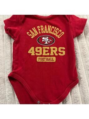NFL San Francisco 49ers Red and Gold Kids Bodysuit Size 6/9 Months